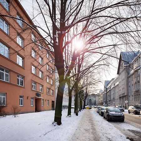 Riga Embassy Center Apartment With Parking Esterno foto