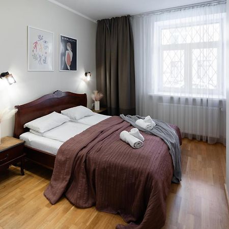 Riga Embassy Center Apartment With Parking Esterno foto