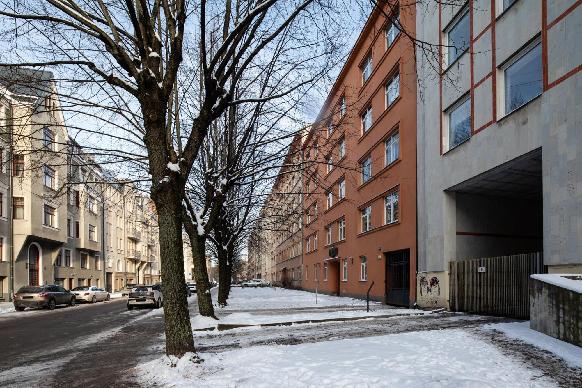Riga Embassy Center Apartment With Parking Esterno foto