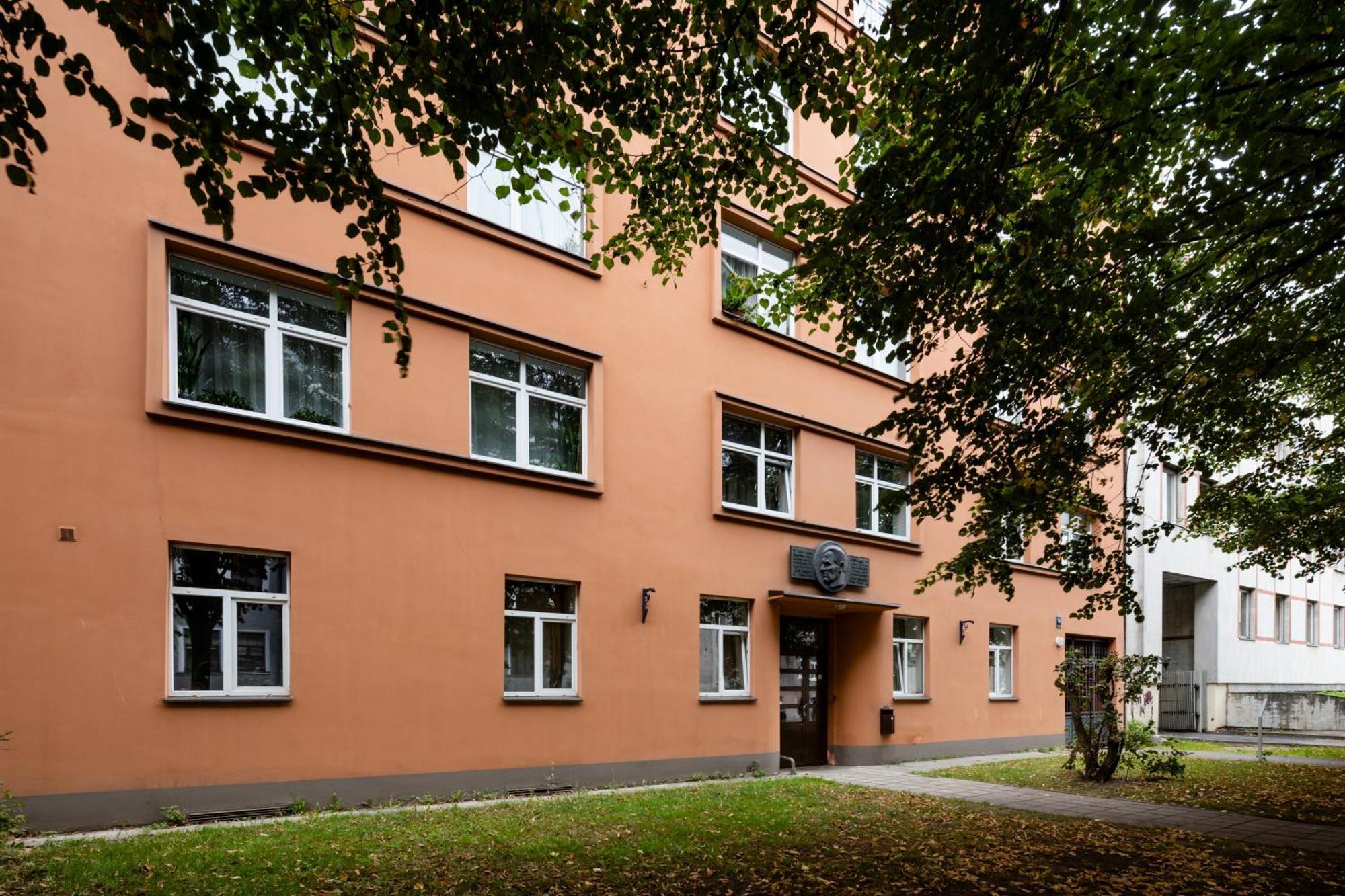 Riga Embassy Center Apartment With Parking Esterno foto