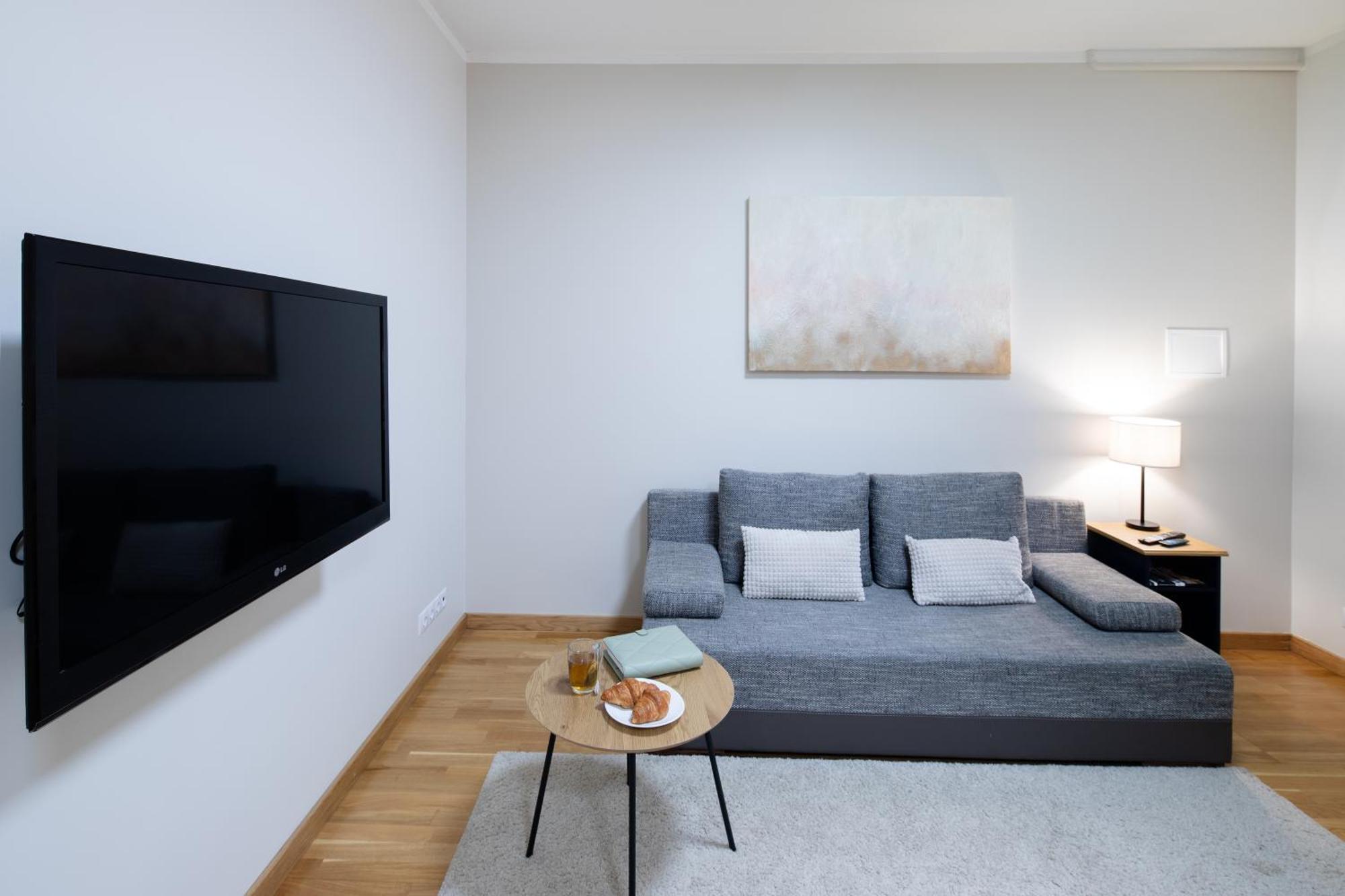 Riga Embassy Center Apartment With Parking Esterno foto