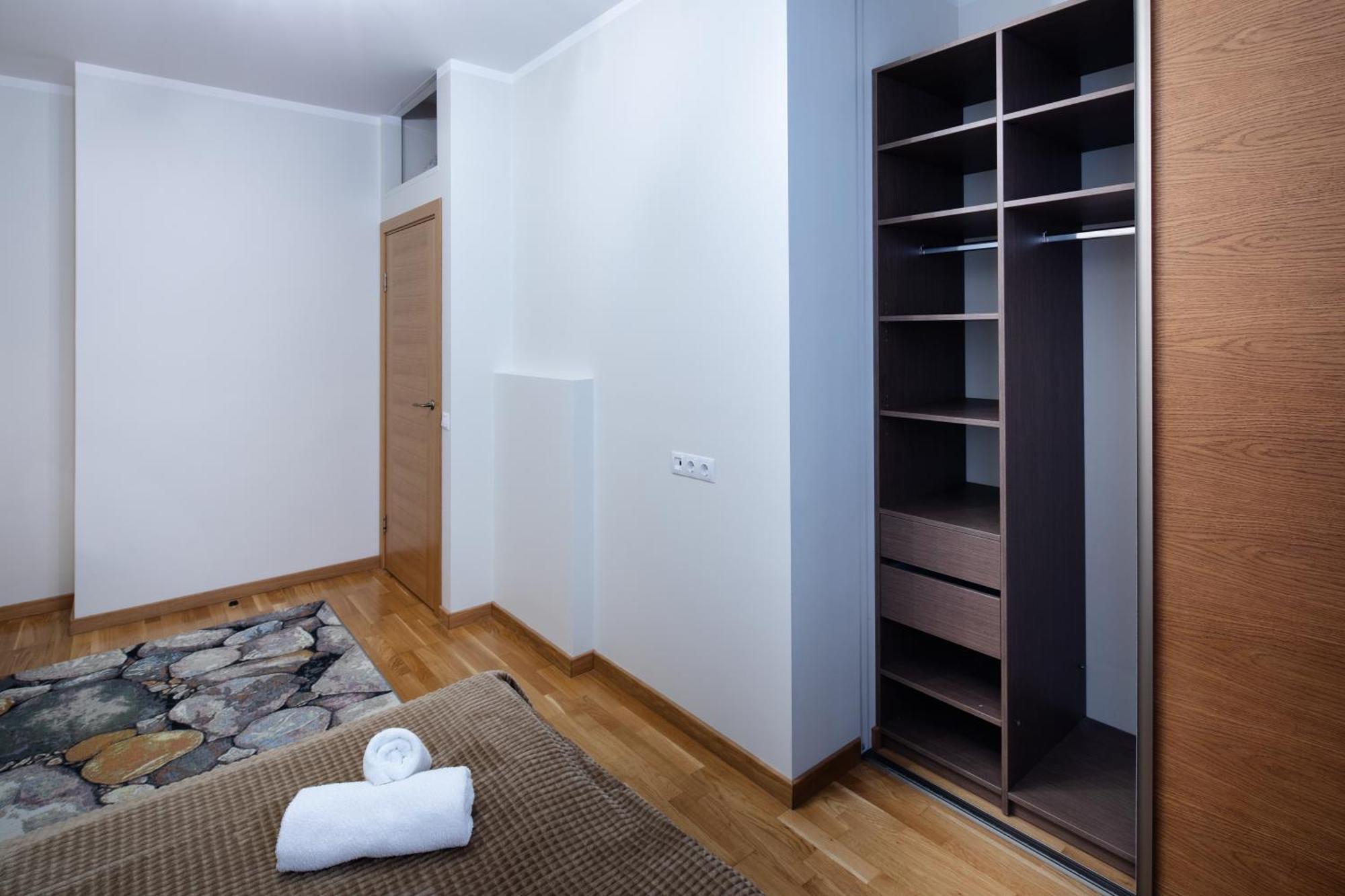 Riga Embassy Center Apartment With Parking Esterno foto