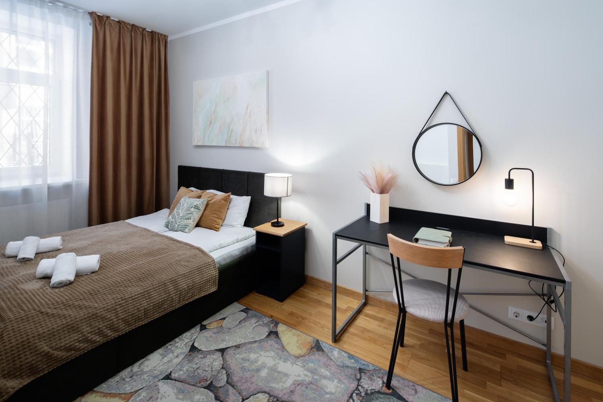 Riga Embassy Center Apartment With Parking Esterno foto